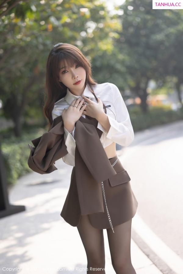 陈芝 芝芝Booty [XiuRen]高清写真图 2021.12.03 No.4299 芝芝Booty第7张图片